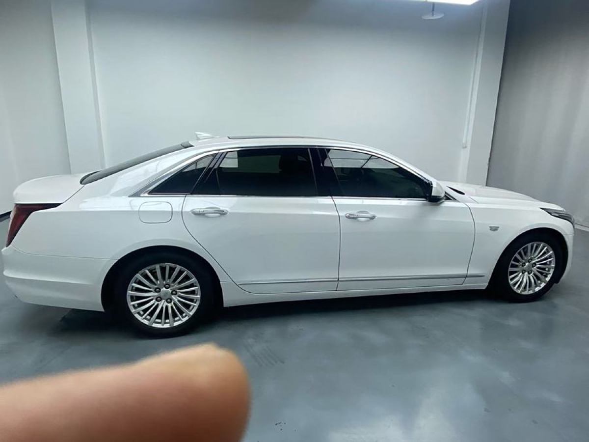 凱迪拉克 CT6  2019款 28T 豪華型圖片