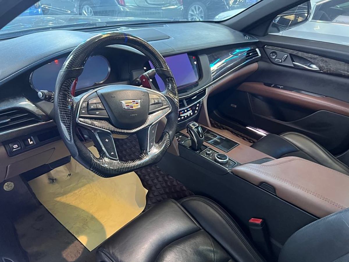 凱迪拉克 CT6  2019款 28T 豪華型圖片