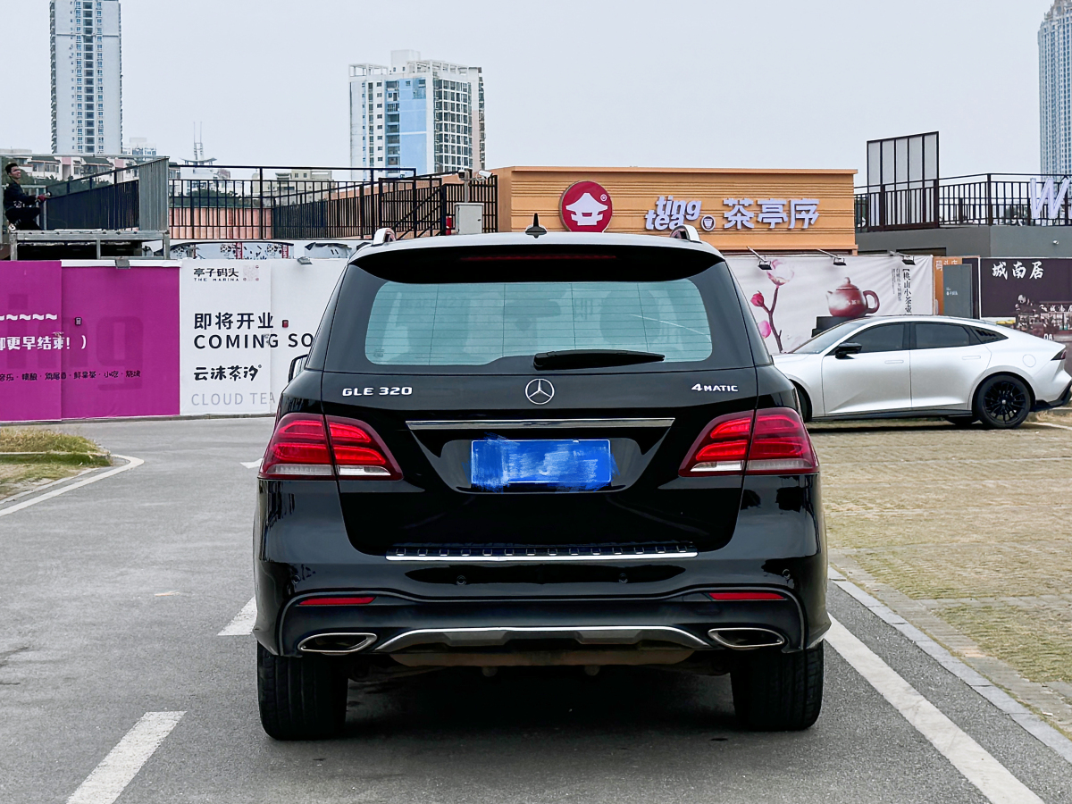 奔馳 奔馳GLE  2017款 GLE 320 4MATIC 動感型圖片