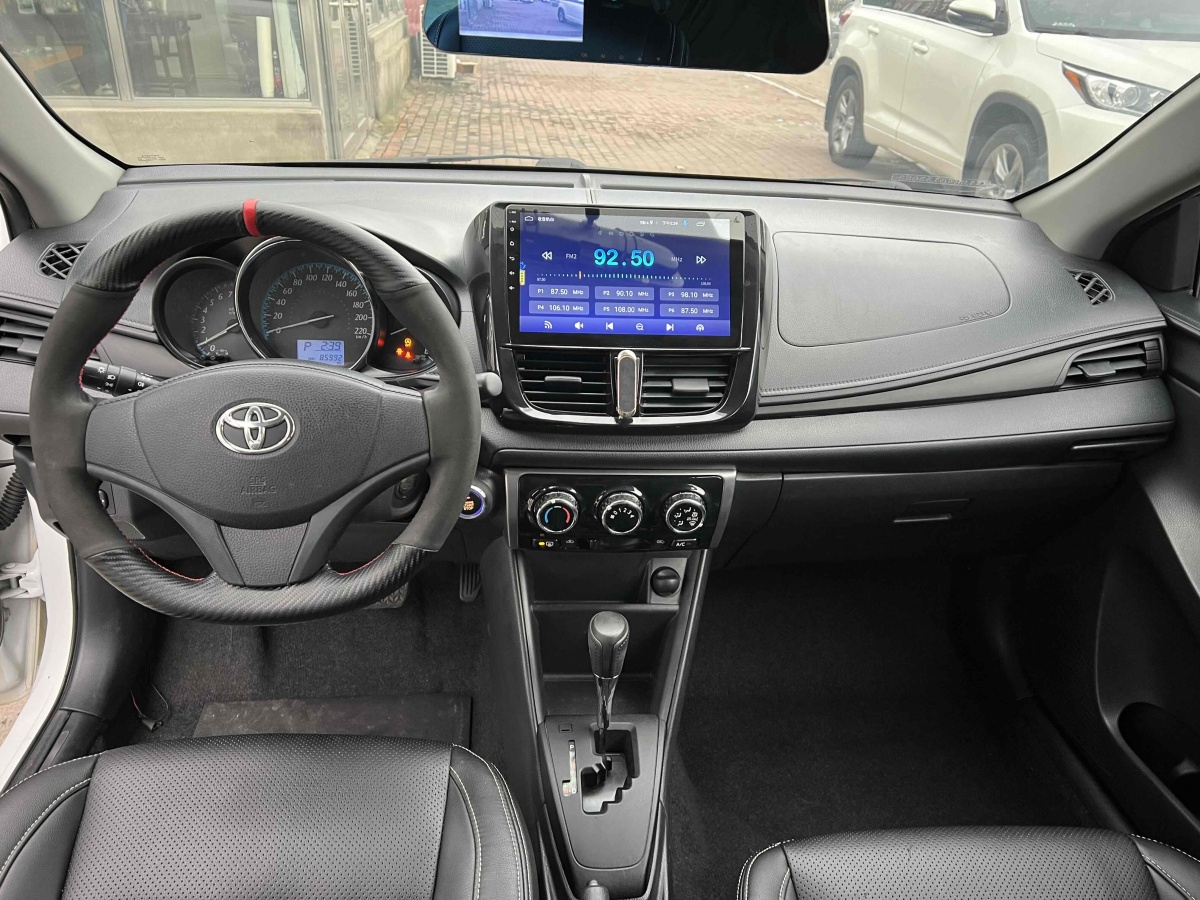 豐田 YARiS L 致炫  2016款 1.5E 自動(dòng)勁速版圖片