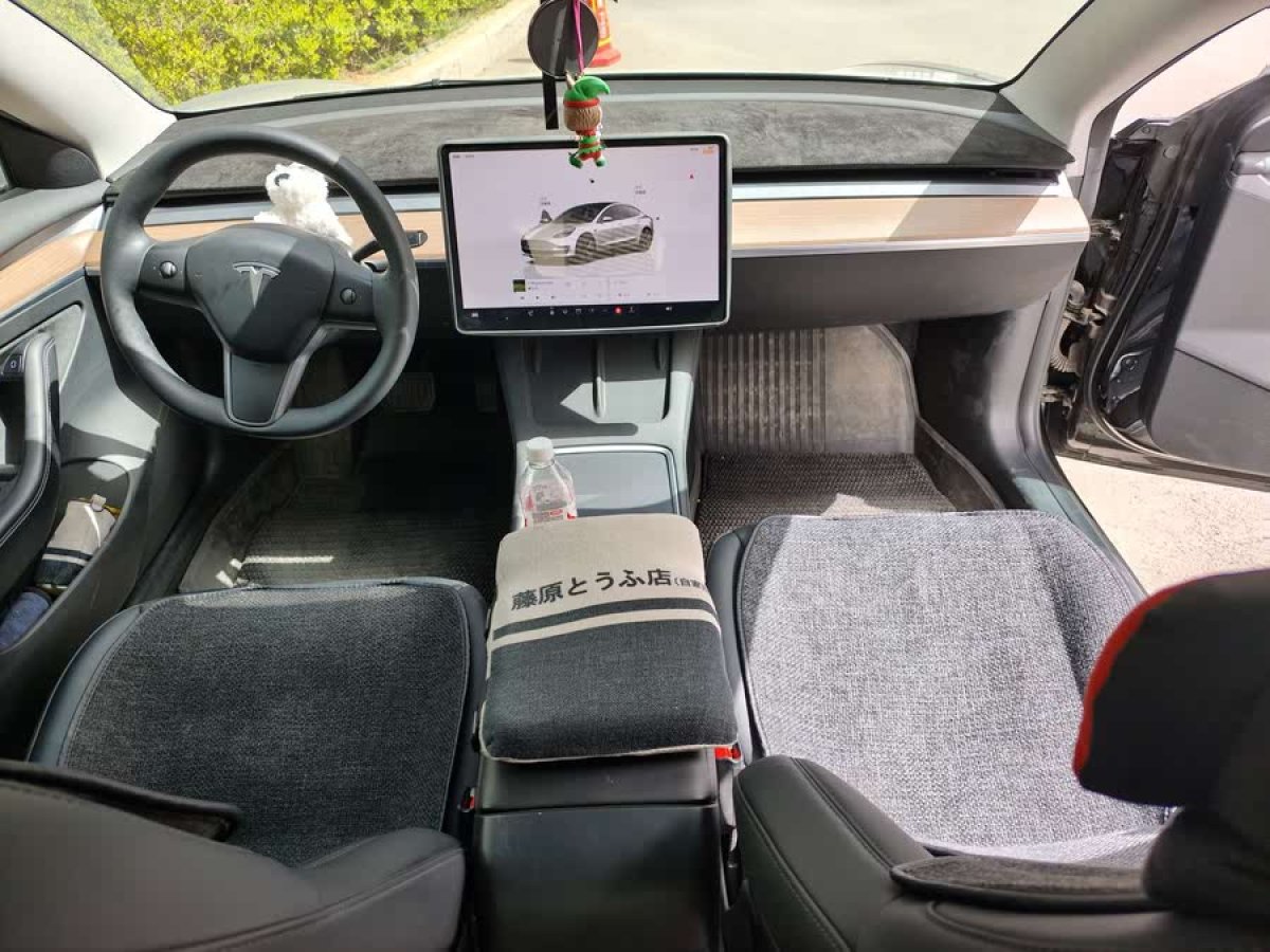 特斯拉 Model 3  2023款 煥新版 后輪驅(qū)動(dòng)圖片