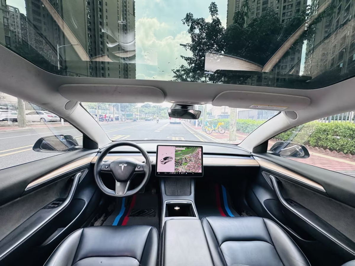 特斯拉 Model 3  2022款 改款 后輪驅(qū)動版圖片