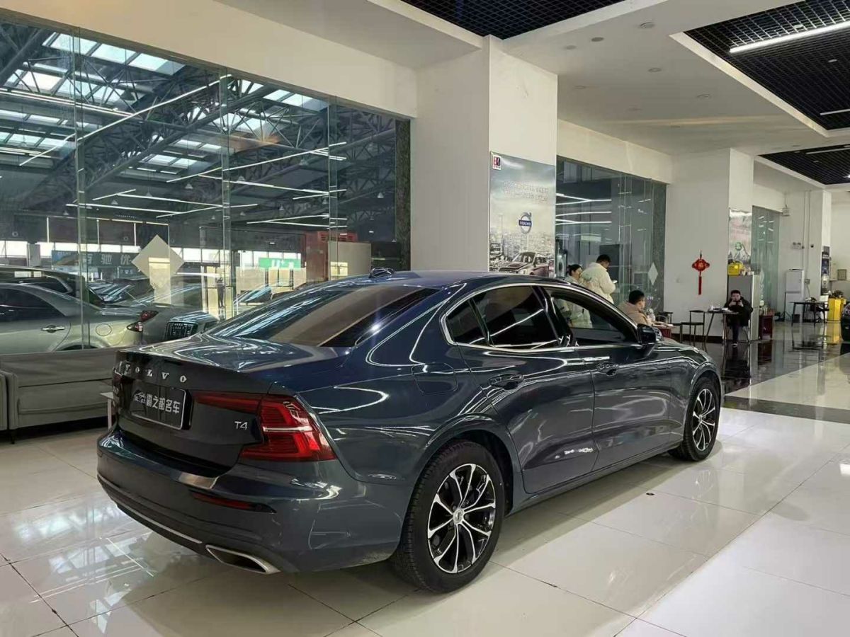 沃爾沃 S60L  2021款 T3 智行豪華版圖片