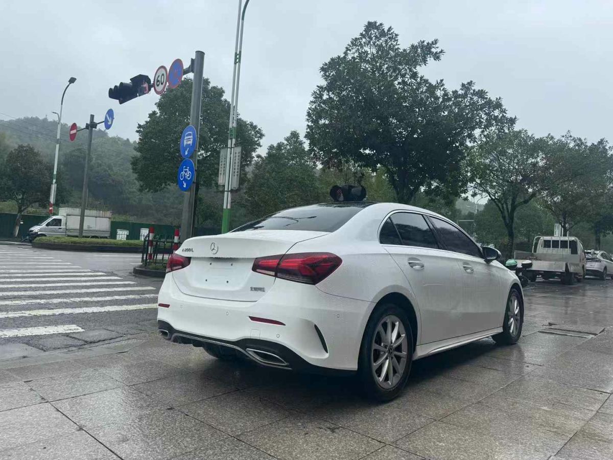 奔馳 奔馳GLE  2020款  GLE 350 4MATIC 時尚型圖片