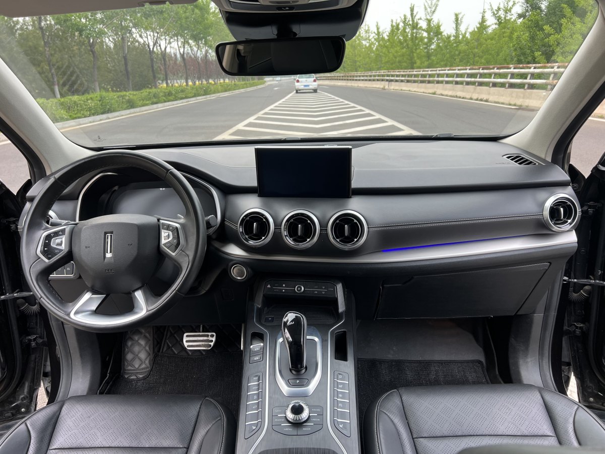 WEY VV6  2019款  2.0T 兩驅(qū)超豪型 國(guó)VI圖片