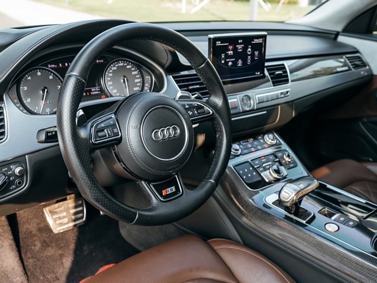 奥迪 奥迪S8  2013款 S8 4.0TFSI quattro图片