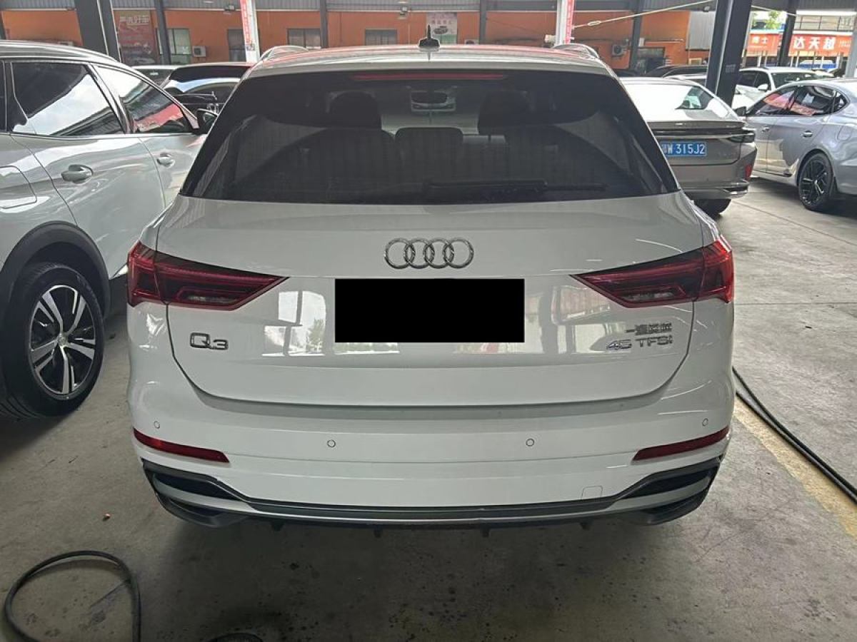 奧迪 奧迪Q3  2021款 35 TFSI 時(shí)尚動(dòng)感型圖片