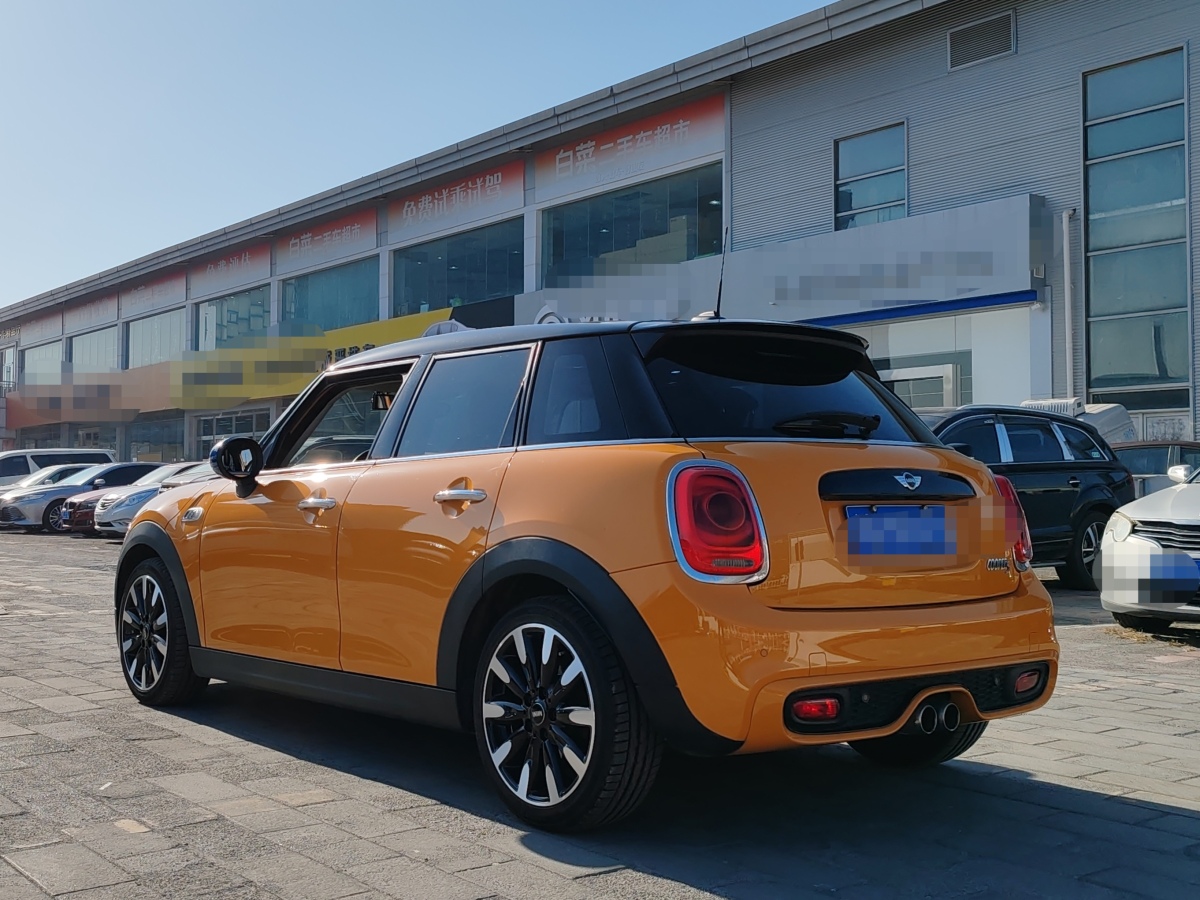 MINI MINI  2015款 2.0T COOPER S 五門版圖片