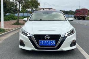天籟 日產(chǎn) 2.0L XE 時尚版