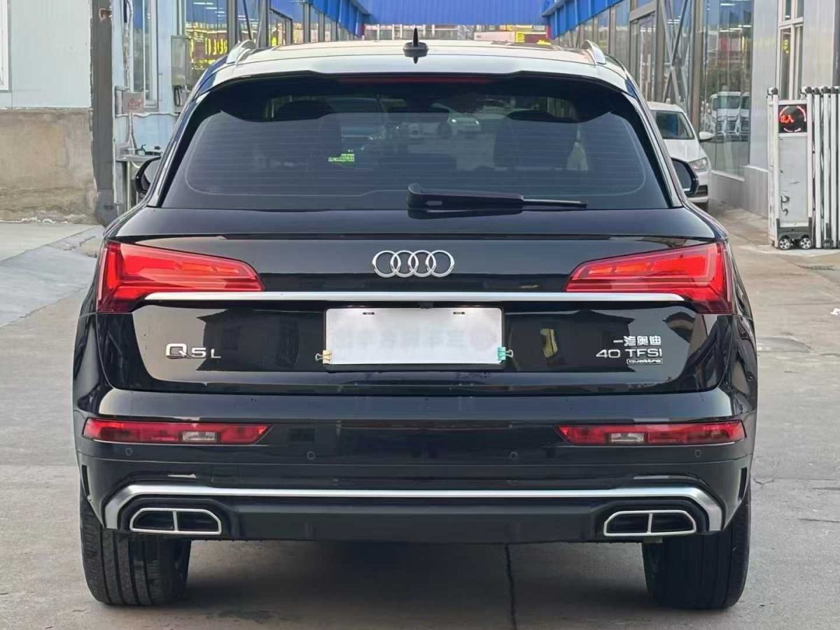 奧迪 奧迪Q5 e-tron  2022款 40 e-tron 星耀型 機甲套裝圖片