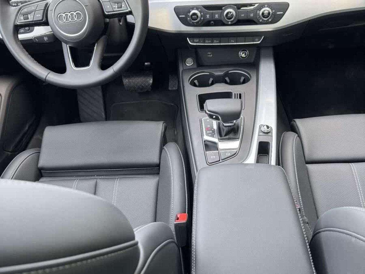 奧迪 奧迪A4L  2024款 40 TFSI 時尚動感型圖片