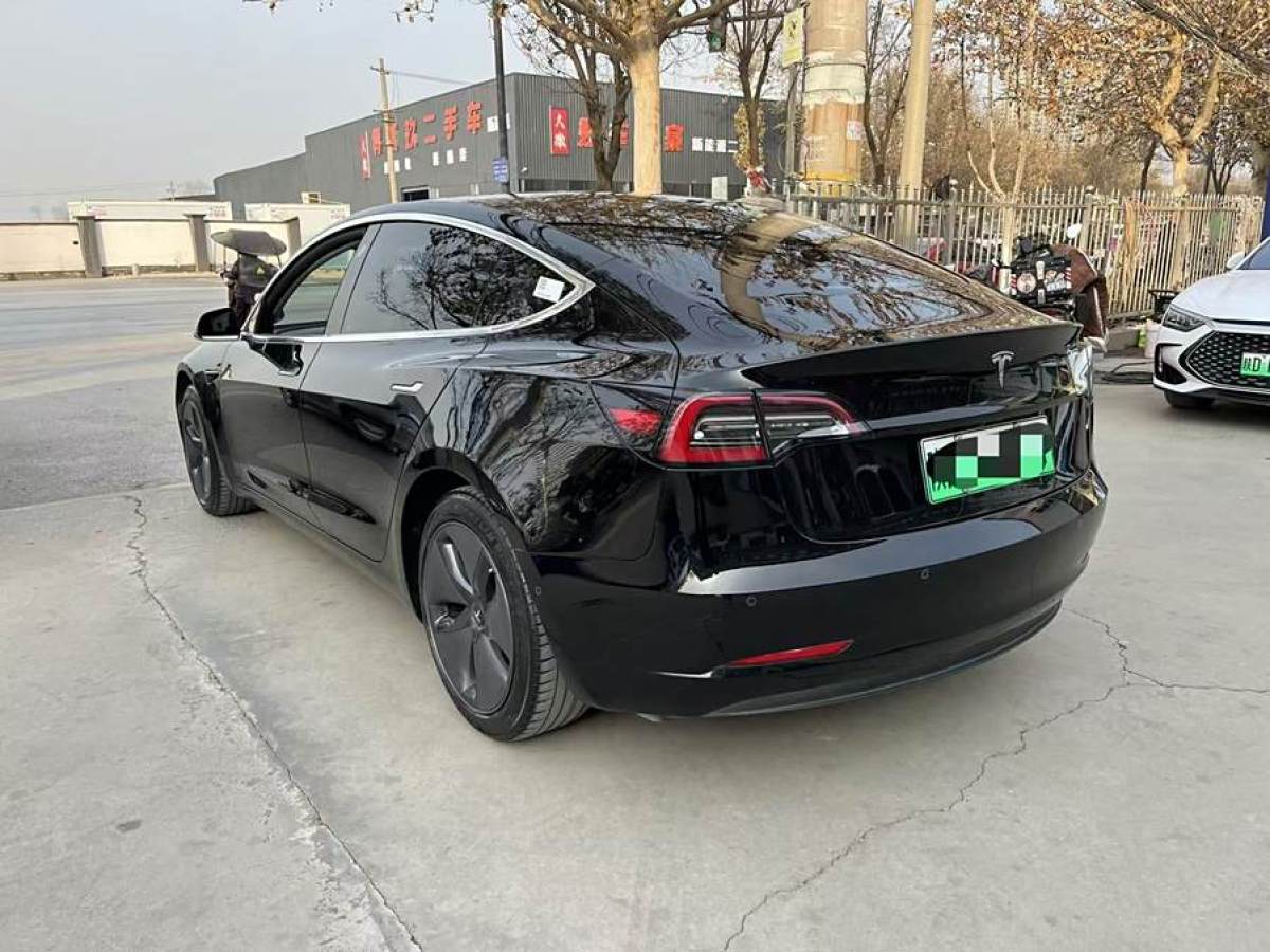 特斯拉 Model 3  2020款 改款 標(biāo)準(zhǔn)續(xù)航后驅(qū)升級版圖片