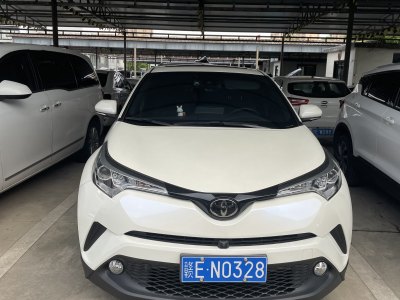 2021年2月 丰田 C-HR 2.0L 豪华版图片