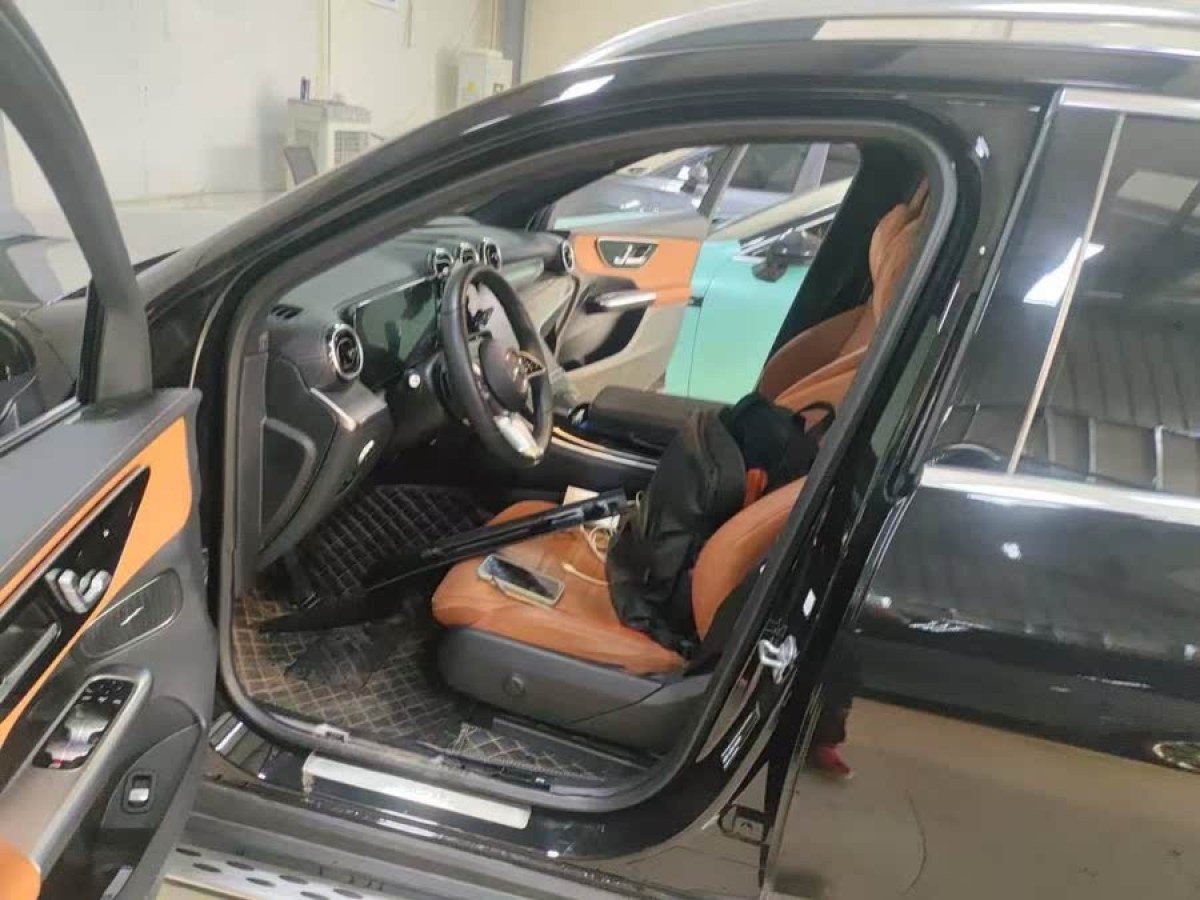 奔馳 奔馳GLC  2024款 GLC 260 L 4MATIC 動(dòng)感型 7座圖片