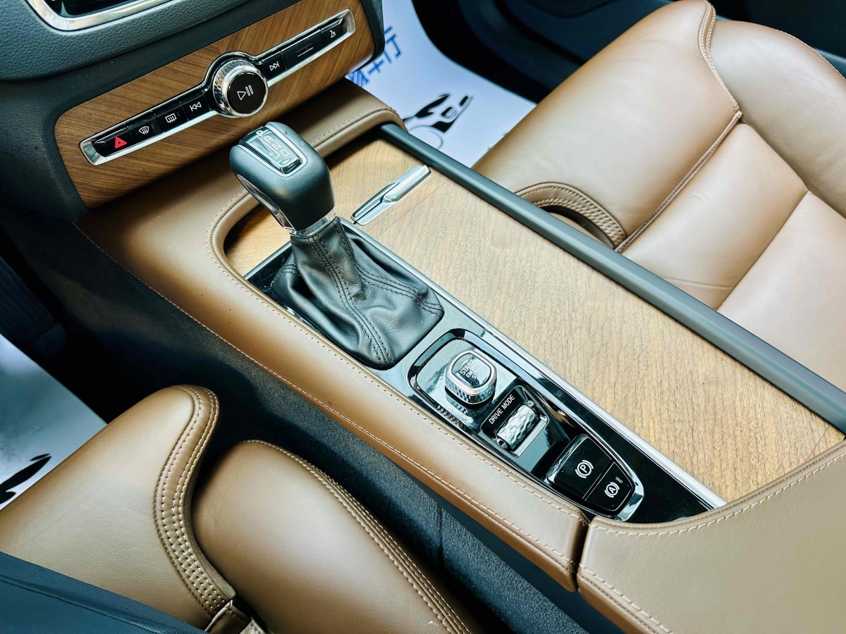 沃爾沃 XC90  2019款  T6 智雅版 7座 國VI圖片