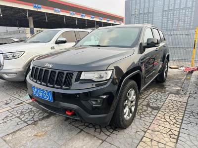 2014年8月 Jeep 大切諾基(進口) 3.0L 舒享導(dǎo)航版圖片