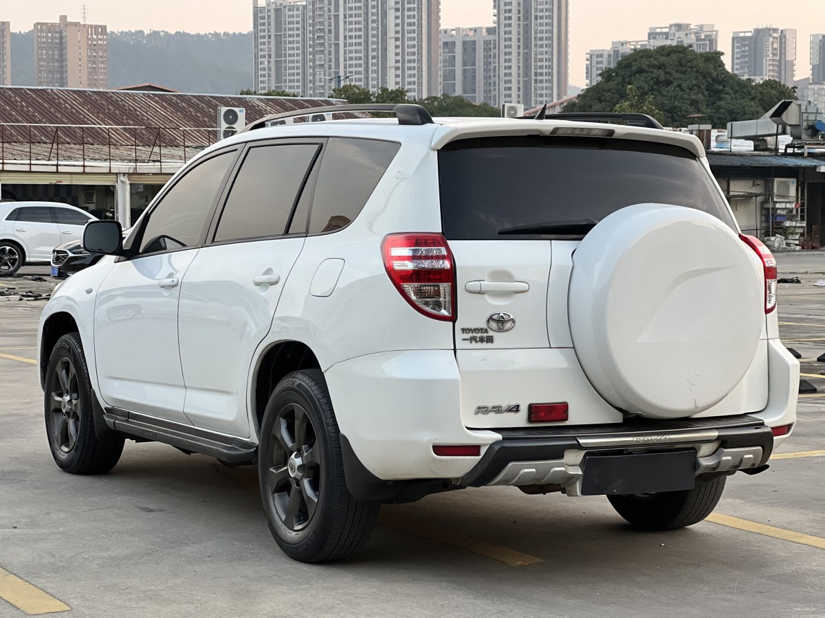 豐田 RAV4  2019款 榮放 2.0L CVT兩驅(qū)先鋒版圖片