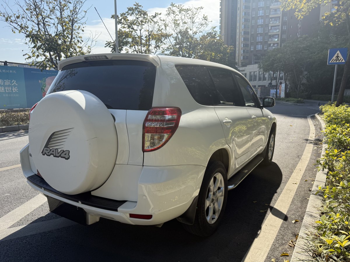 2012年2月豐田 RAV4  2019款 榮放 2.0L CVT兩驅(qū)先鋒版