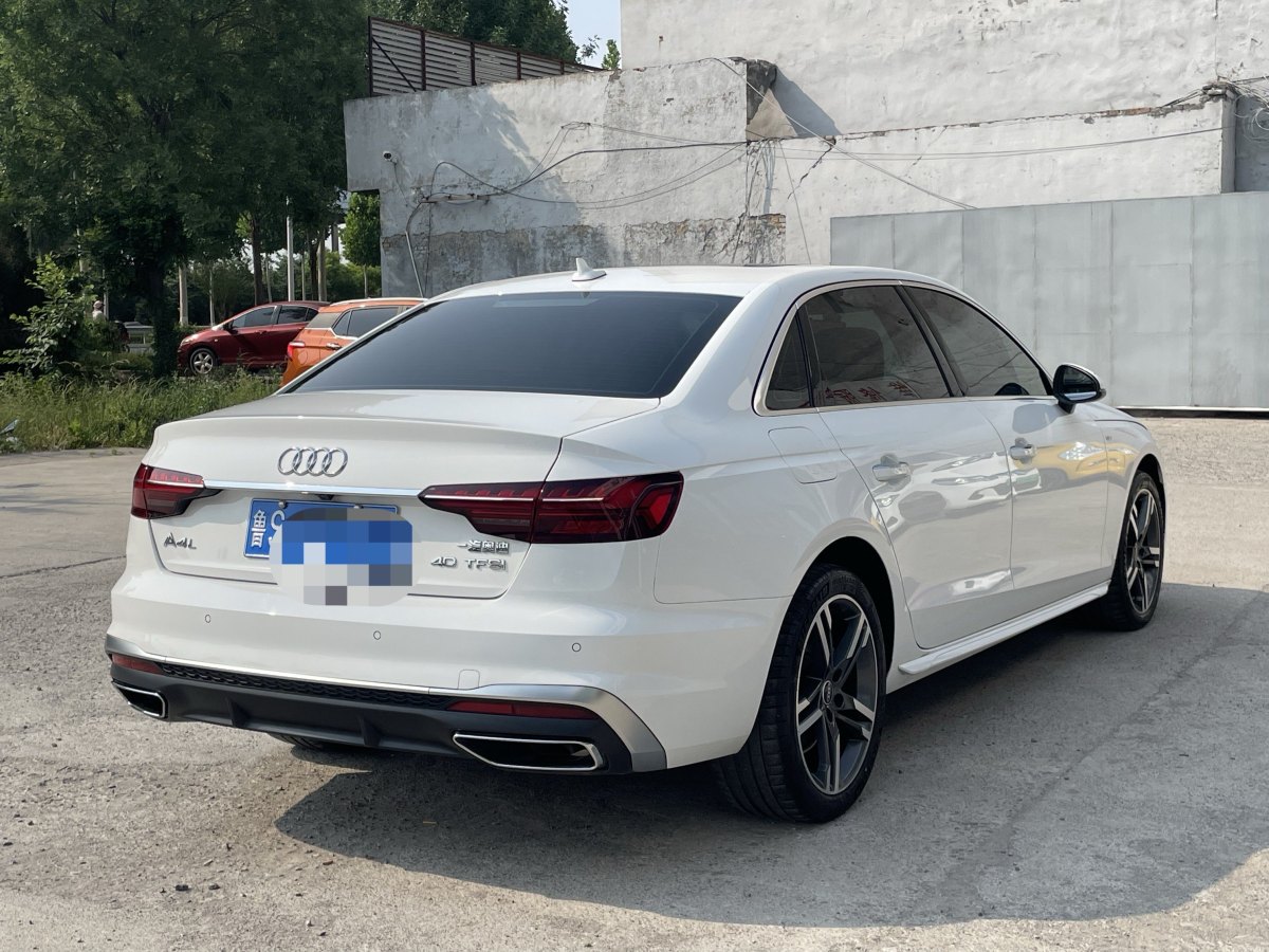 奧迪 奧迪A4L  2022款 40 TFSI 時(shí)尚動(dòng)感型圖片
