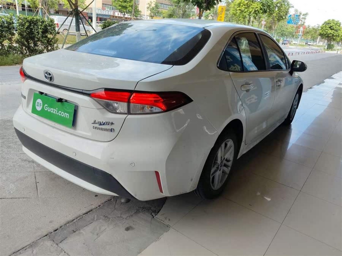 豐田 雷凌  2021款 雙擎 1.8H E-CVT領(lǐng)先版圖片