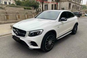 奔驰GLC 奔驰 GLC 300 4MATIC