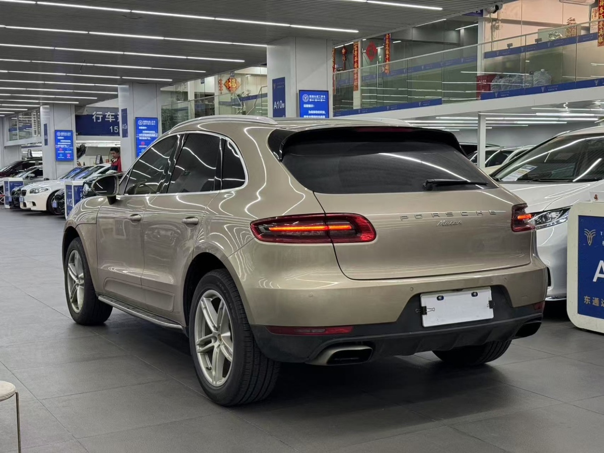 保時(shí)捷 Macan  2014款 Macan 2.0T圖片