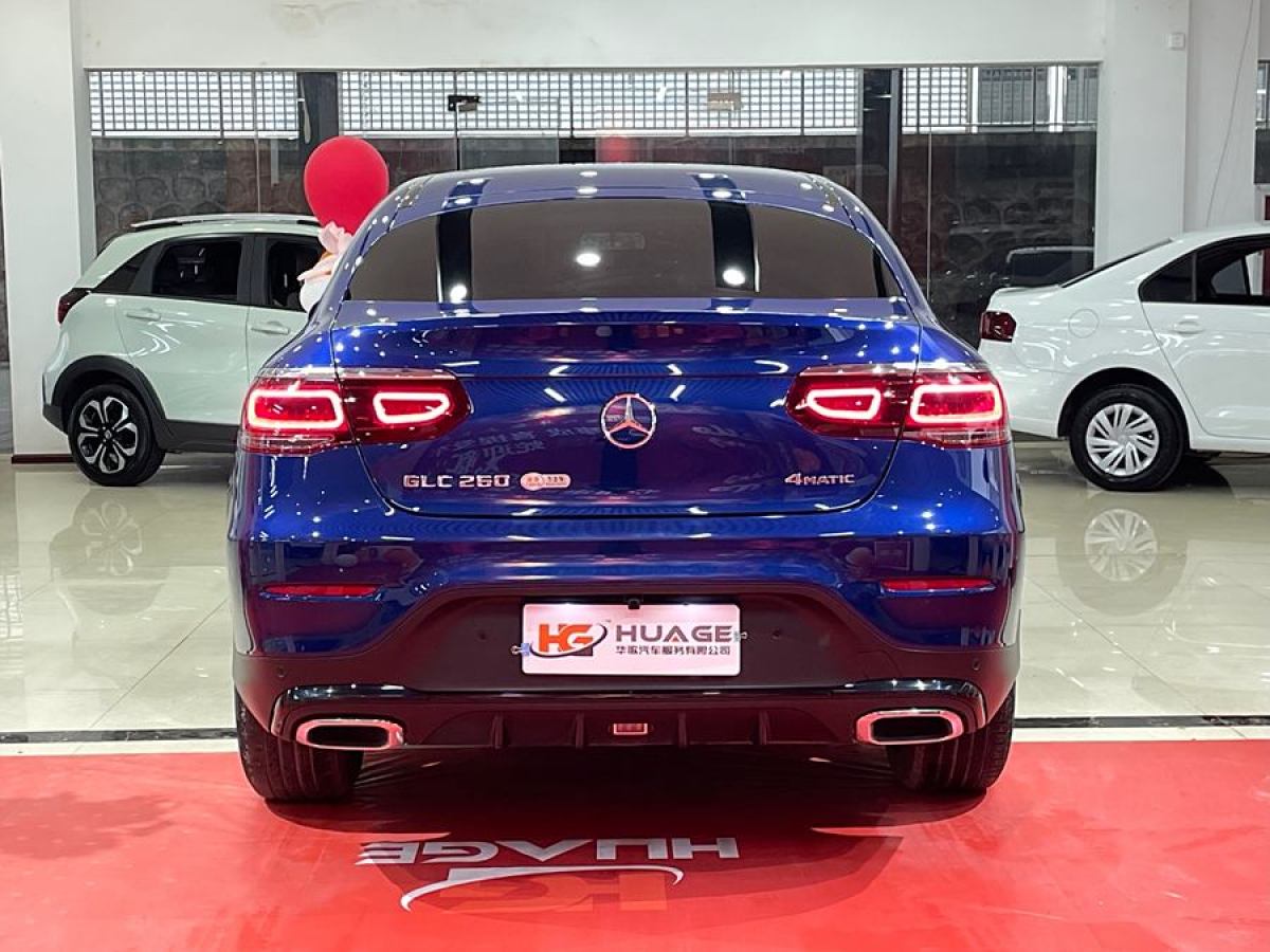 奔馳 奔馳GLC  2022款 改款 GLC 260 4MATIC 轎跑SUV圖片