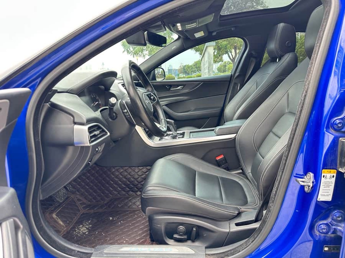 捷豹 XEL  2020款 2.0T 200PS R-DYNAMIC 青春運動版圖片