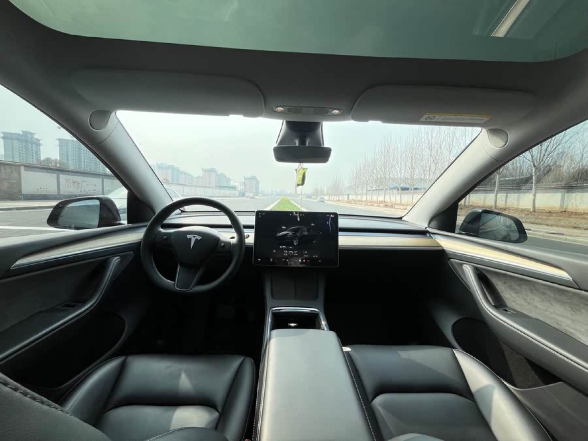 特斯拉 Model Y  2022款 改款 后輪驅(qū)動(dòng)版圖片
