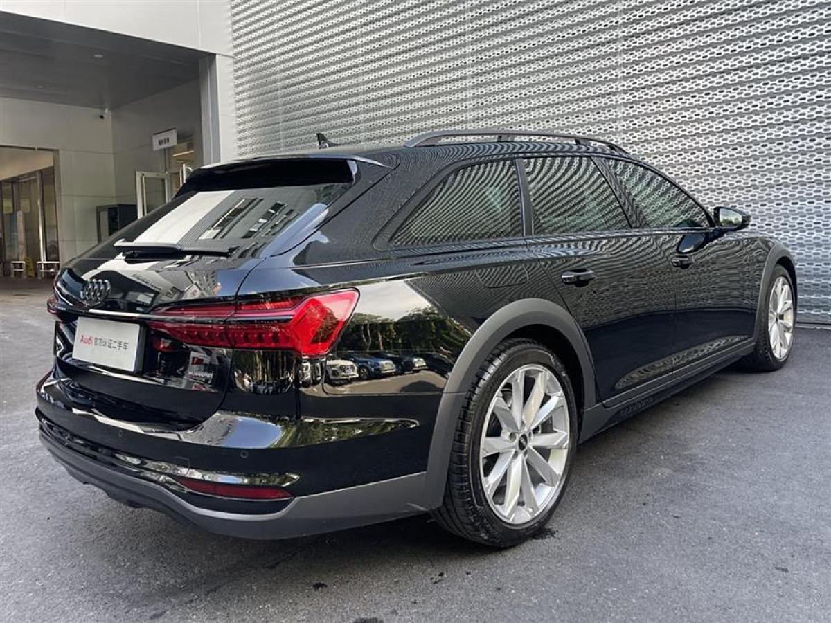 2022年3月奧迪 奧迪A6  2022款 allroad quattro 探索家 55 TFSI 尊享越野型