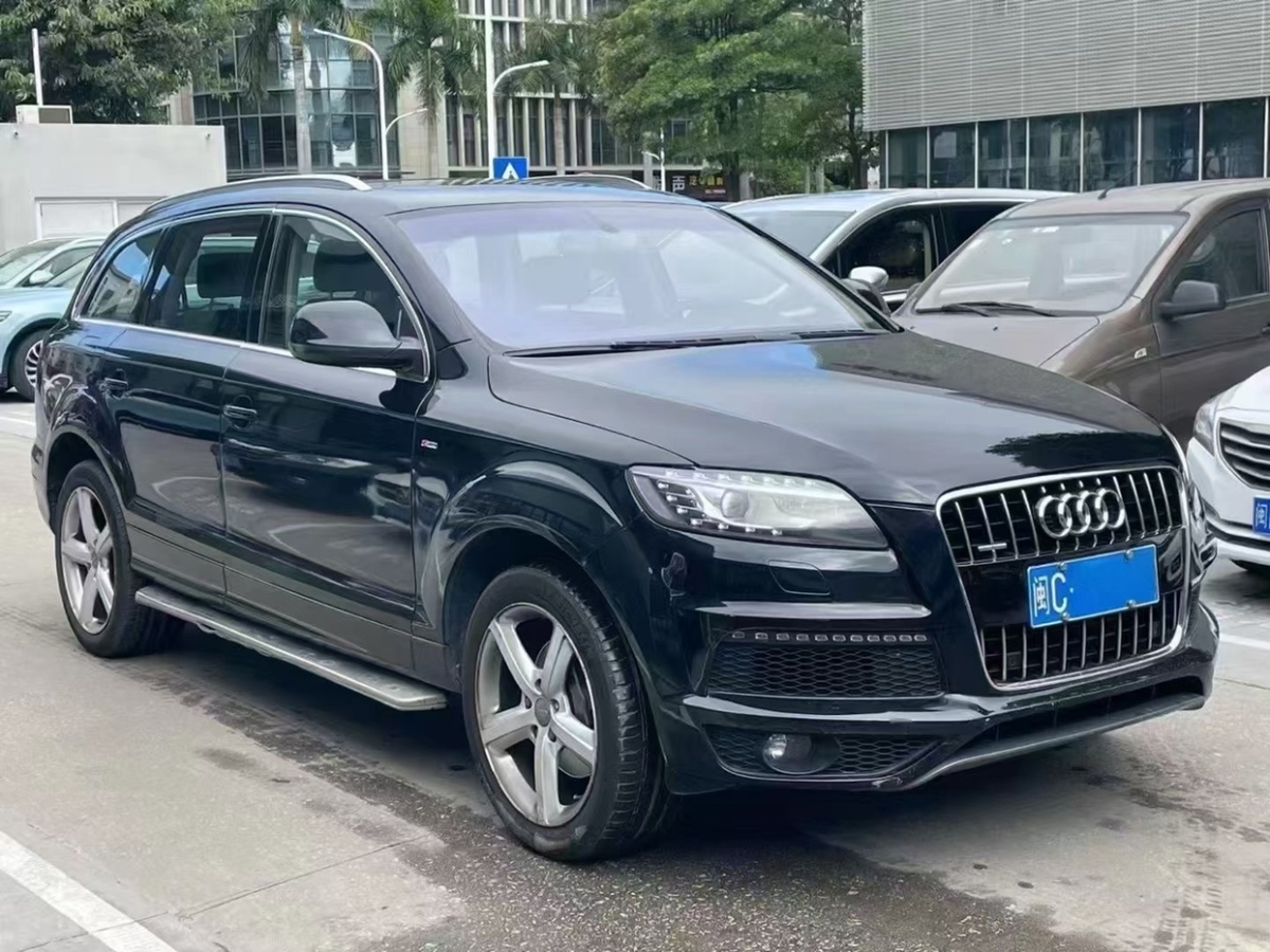 奧迪 奧迪Q7  2013款 35 TDI 領(lǐng)先型圖片