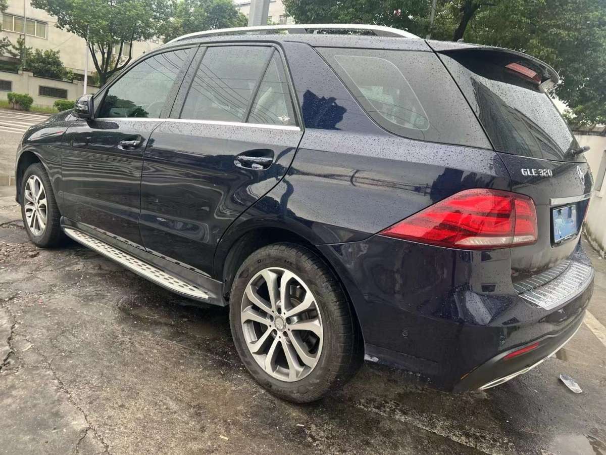 奔馳 奔馳GLE  2016款 GLE 320 4MATIC 豪華型圖片