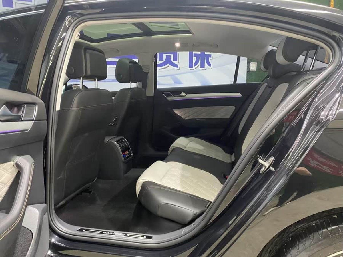 大眾 邁騰  2023款 200萬輛紀(jì)念版 330TSI DSG豪華型圖片