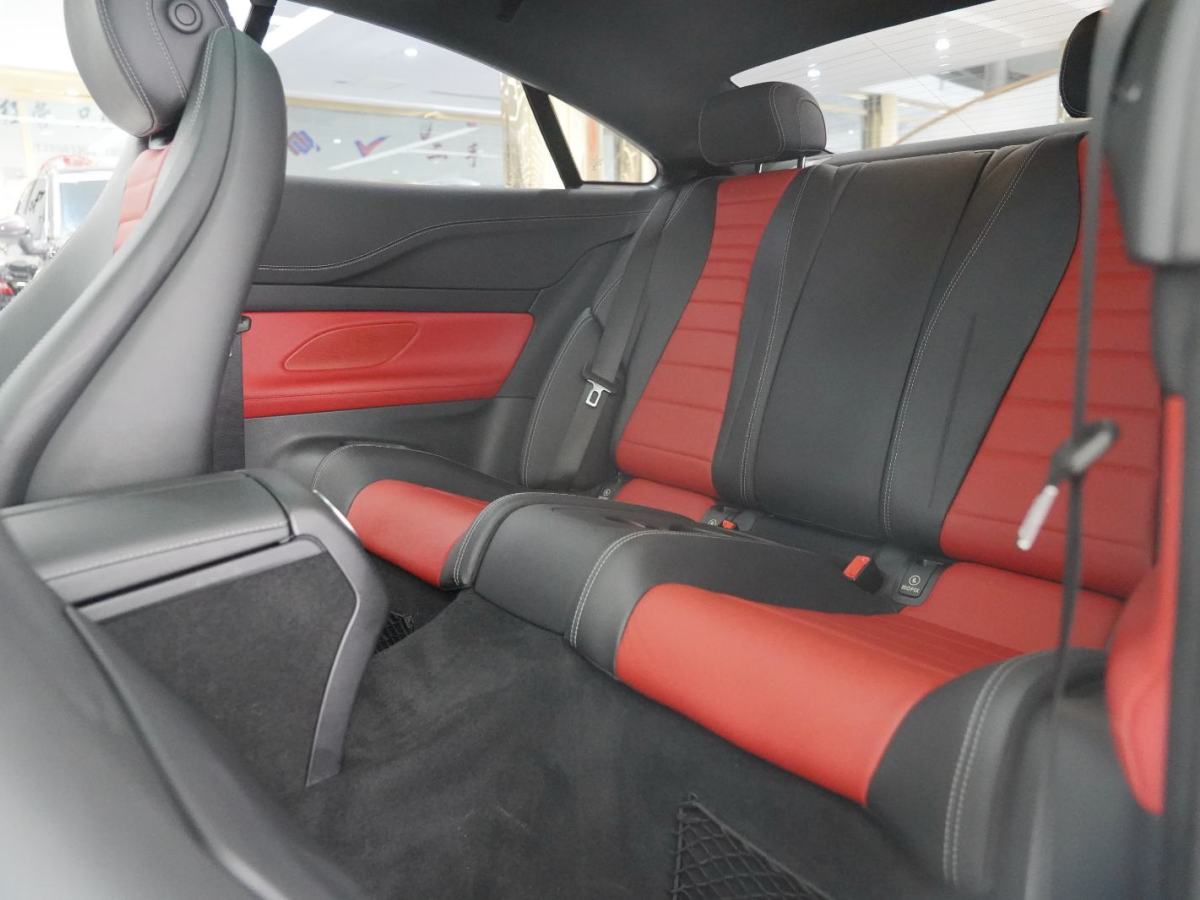 奔驰 奔驰E级  2017款 E 200 4MATIC 轿跑车图片