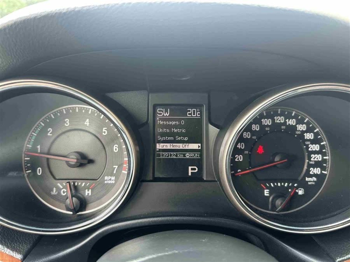 Jeep 大切諾基  2011款 改款 3.6L 豪華導(dǎo)航版圖片