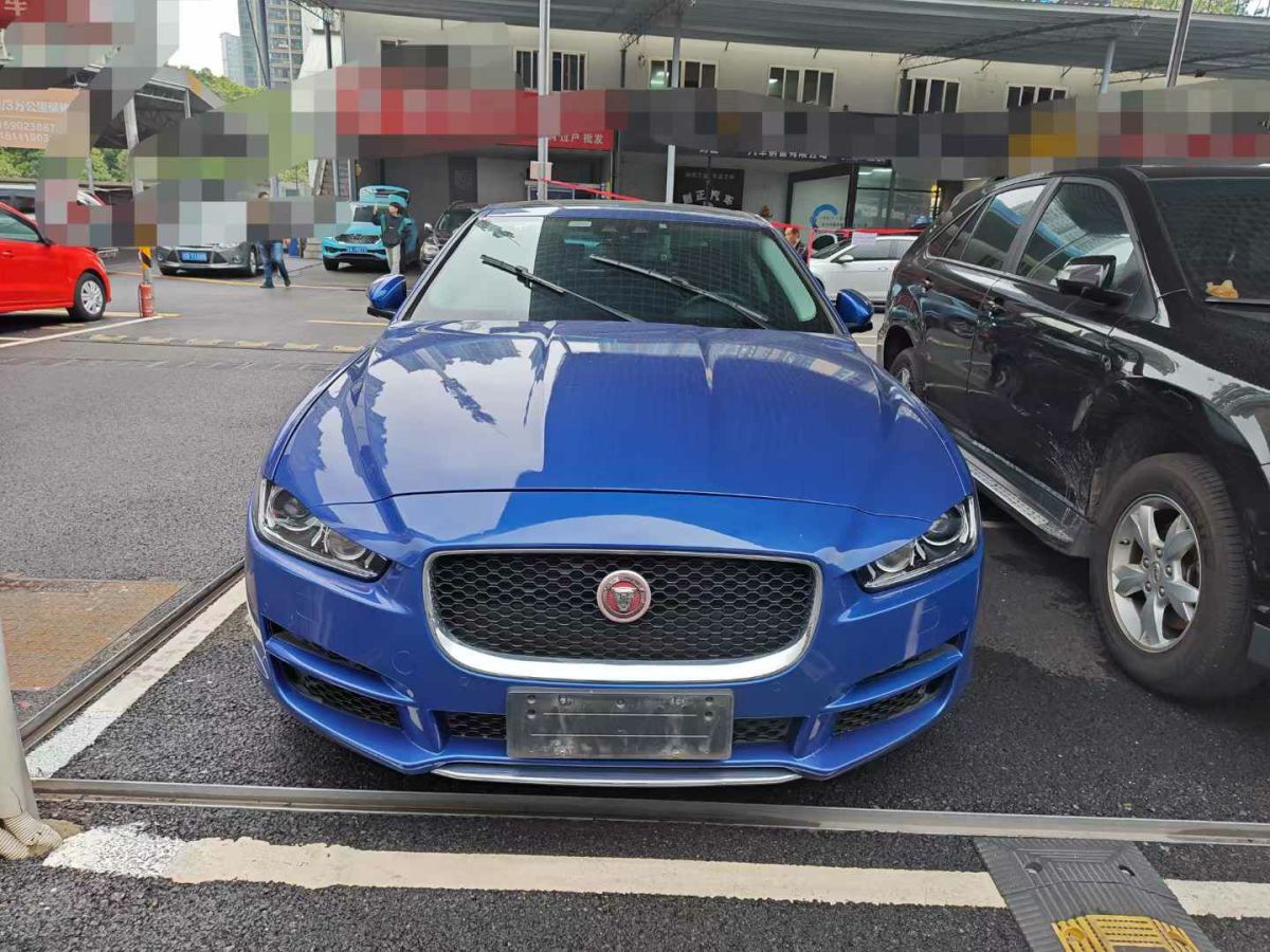 捷豹 XE  2018款 2.0T 200PS 兩驅(qū)R-Sport運動版圖片