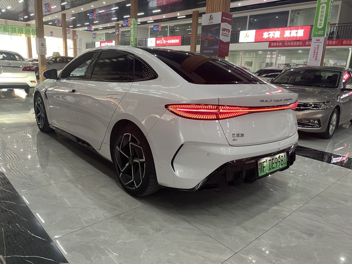 比亞迪 海豹  2022款 700km 長(zhǎng)續(xù)航后驅(qū)版圖片