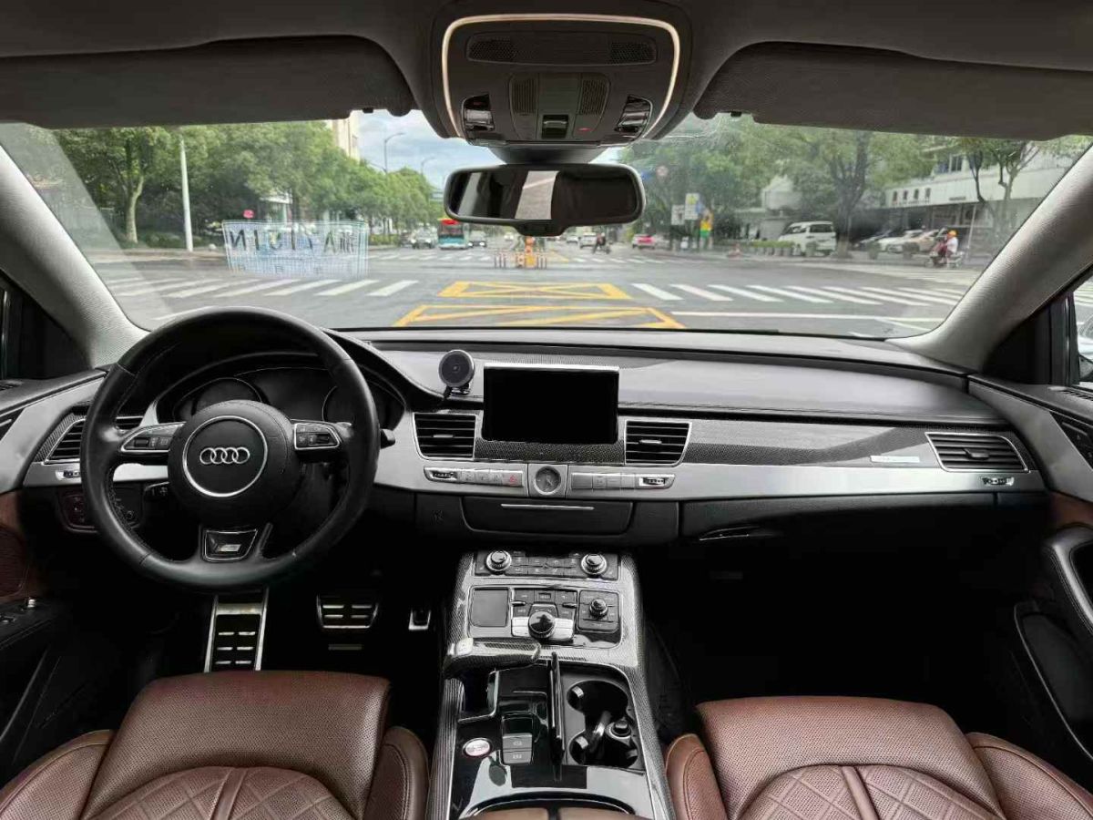 奧迪 奧迪S8  2013款 S8 4.0TFSI quattro圖片