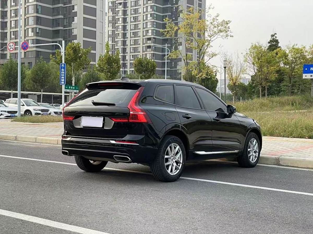 2021年2月沃爾沃 XC60  2021款 T5 四驅(qū)智逸豪華版