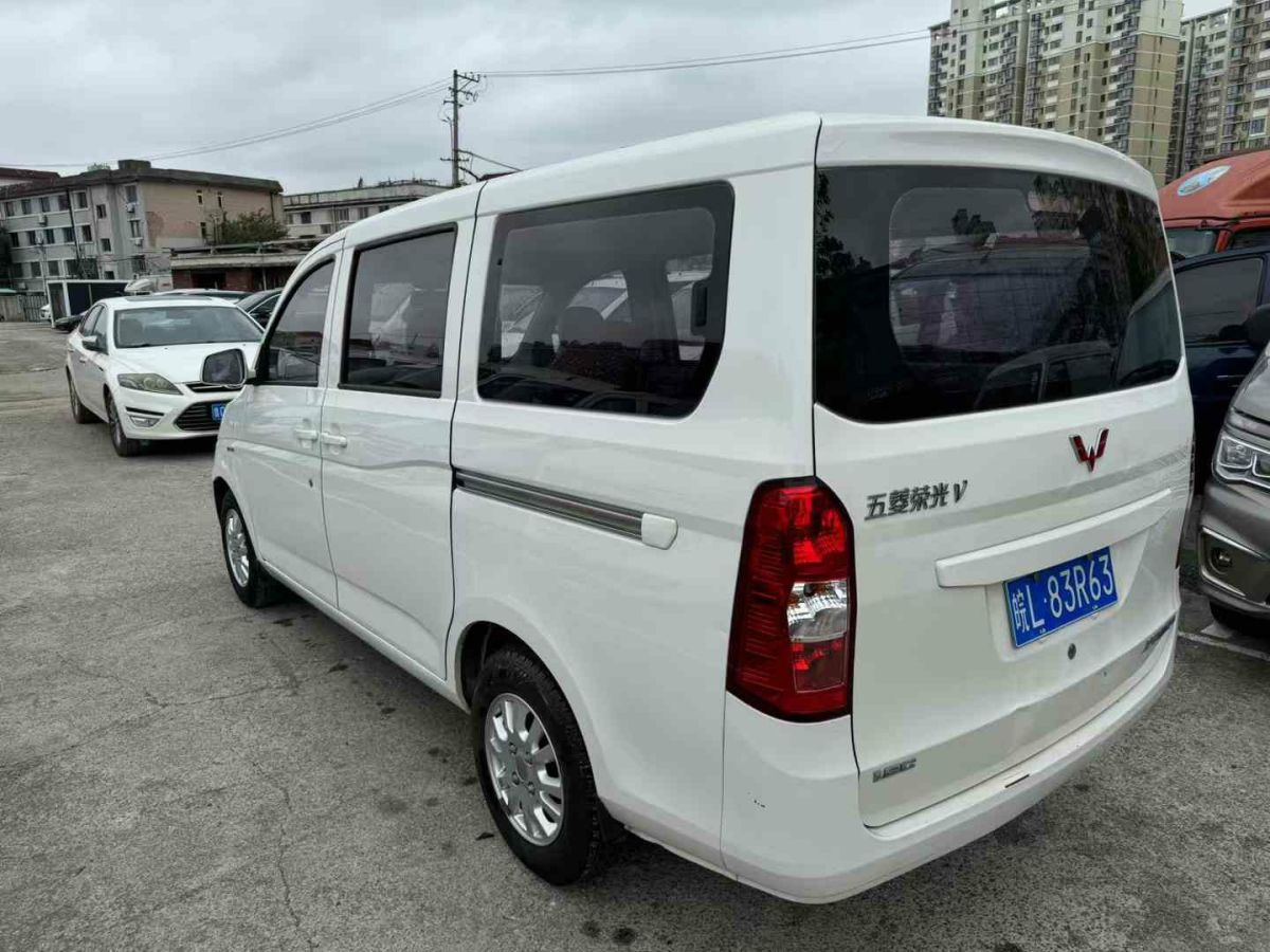 2019年1月五菱 五菱榮光V  2019款  1.5L廂式運輸車實用型