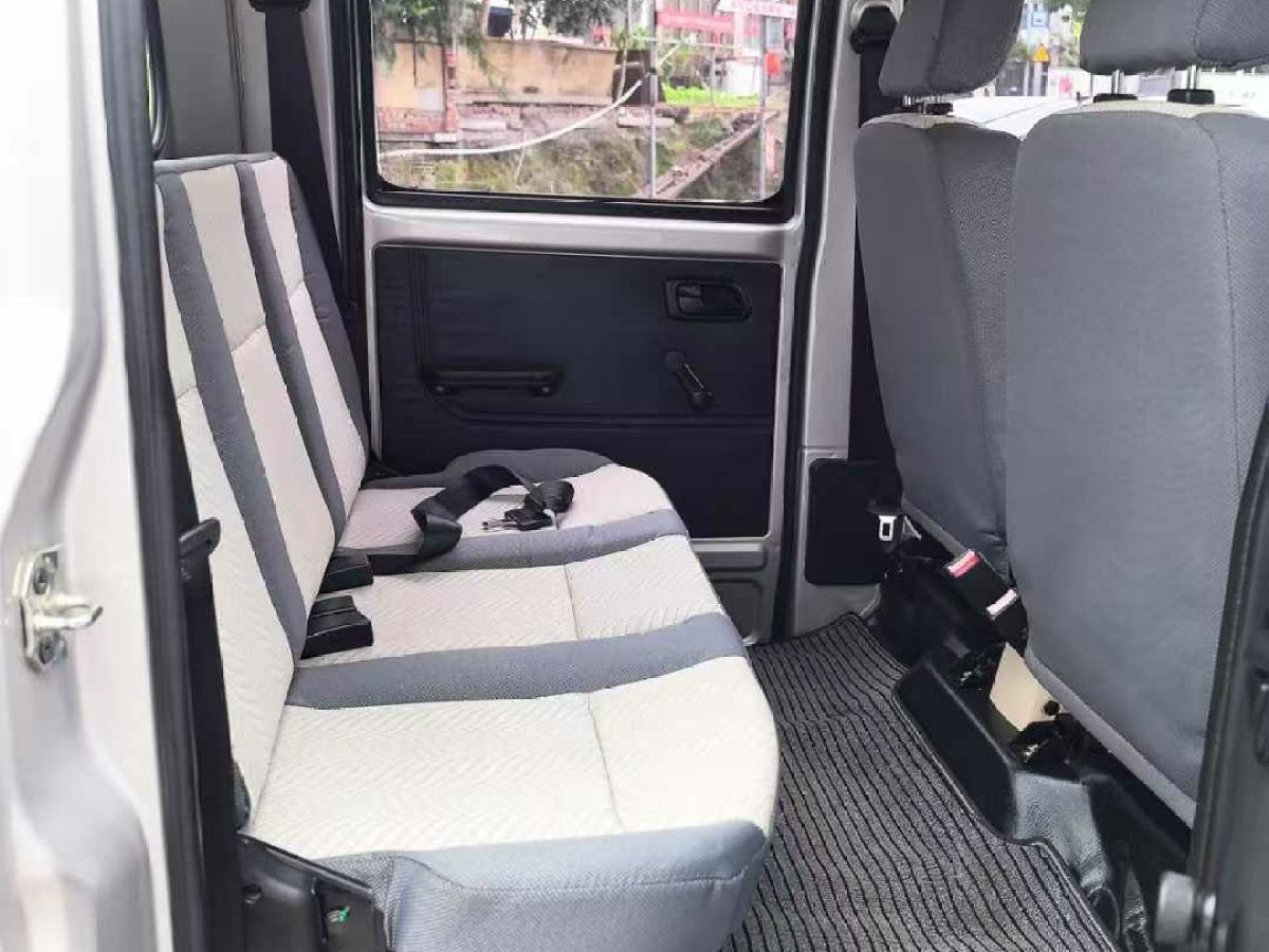 長安跨越 跨越王X1  2022款 1.2L舒適型載貨汽車單排雙后輪2990軸距3.05米LJ469Q-AEB圖片