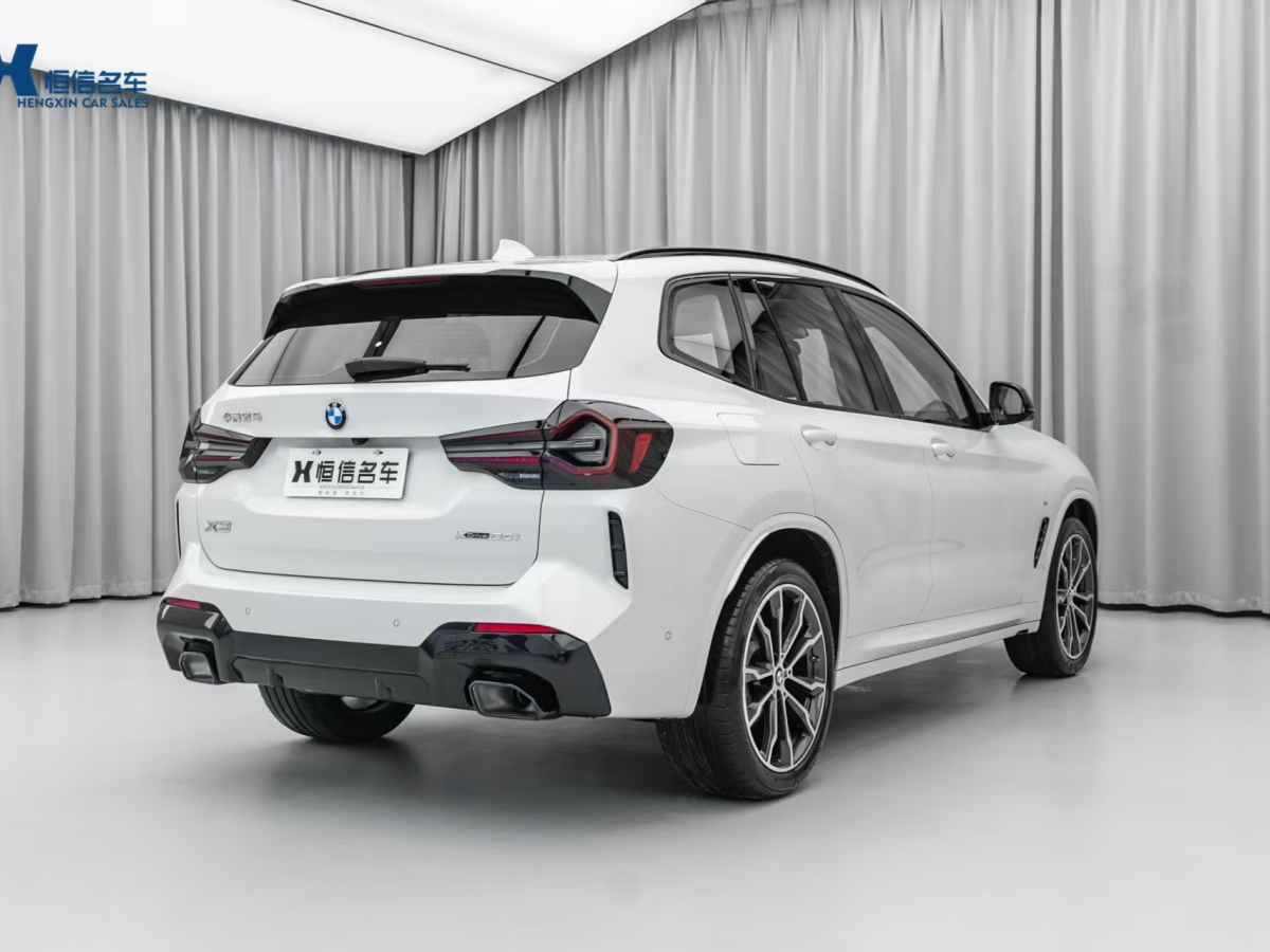 寶馬 寶馬X3  2022款 xDrive30i 領(lǐng)先型 M曜夜套裝圖片