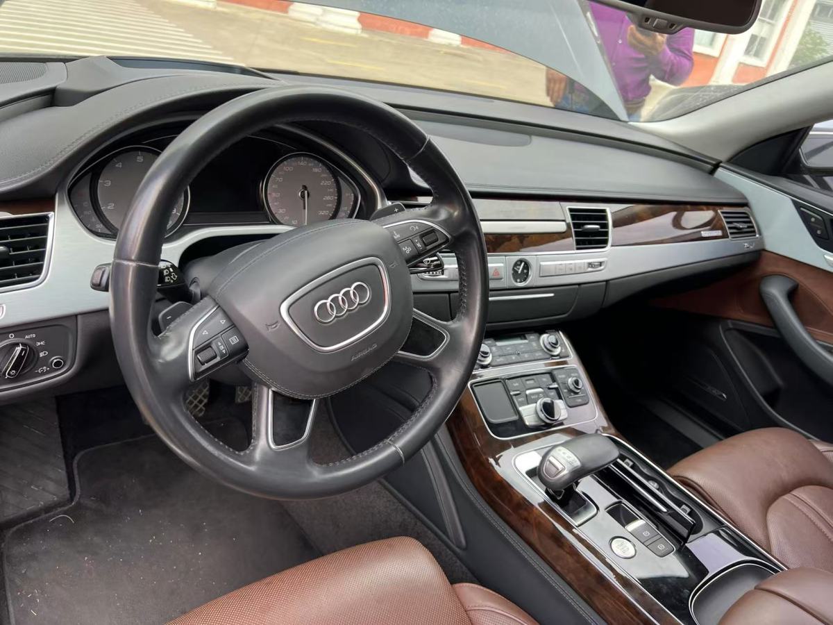 2015年10月奧迪 奧迪A8  2014款 A8L 50 TFSI quattro尊貴型