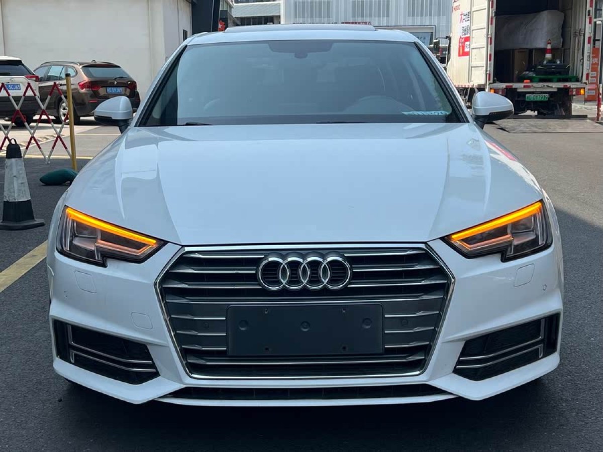 奧迪 奧迪A4L  2018款 30周年年型 40 TFSI 時尚型圖片