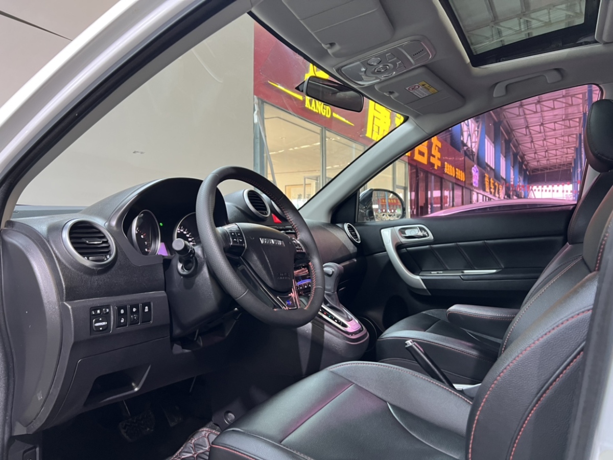 哈弗 H6  2016款 升級(jí)版 1.5T 自動(dòng)兩驅(qū)尊貴型圖片