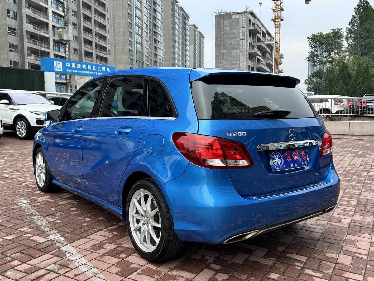 奔馳 奔馳B級(jí)  2015款 B 200 動(dòng)感型圖片