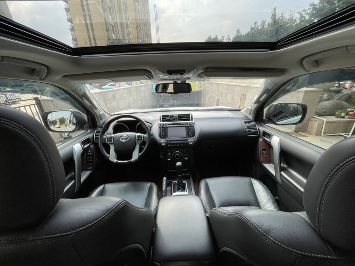 2014年6月丰田 普拉多  2014款 4.0L 自动VX NAVI