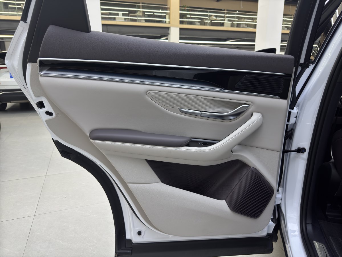 比亞迪 宋PLUS新能源  2025款 EV 605km 旗艦型圖片