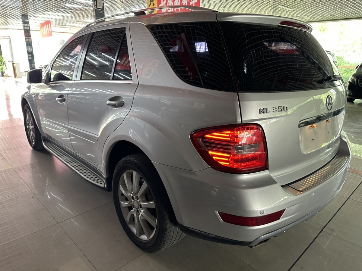 奔馳 ML級(jí)  2011款 ML350 3.5L 4MATIC 豪華型圖片