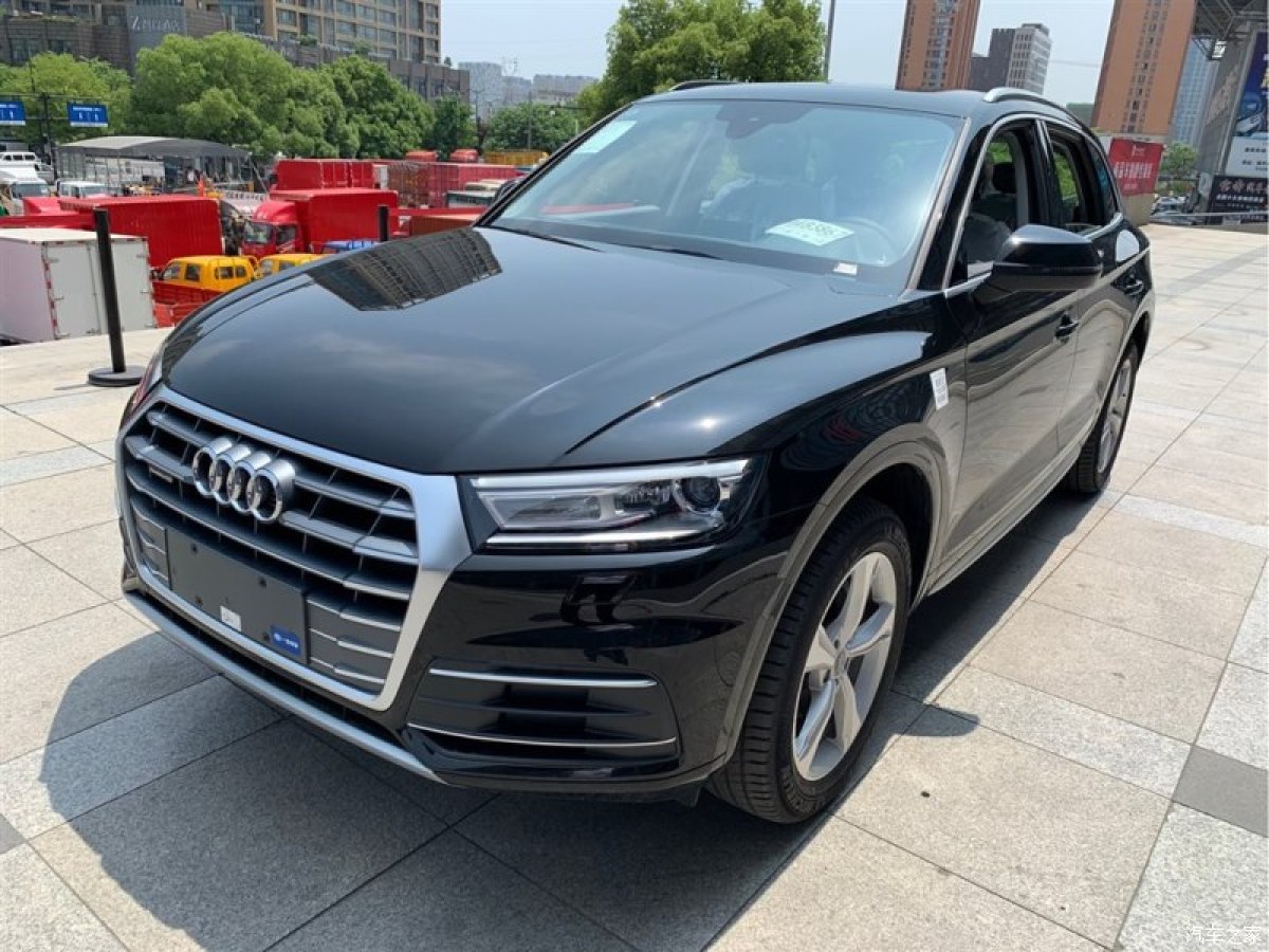 【杭州】2020年4月 奧迪 奧迪q5l 2020款 40 tfsi 榮享進取型 自動檔